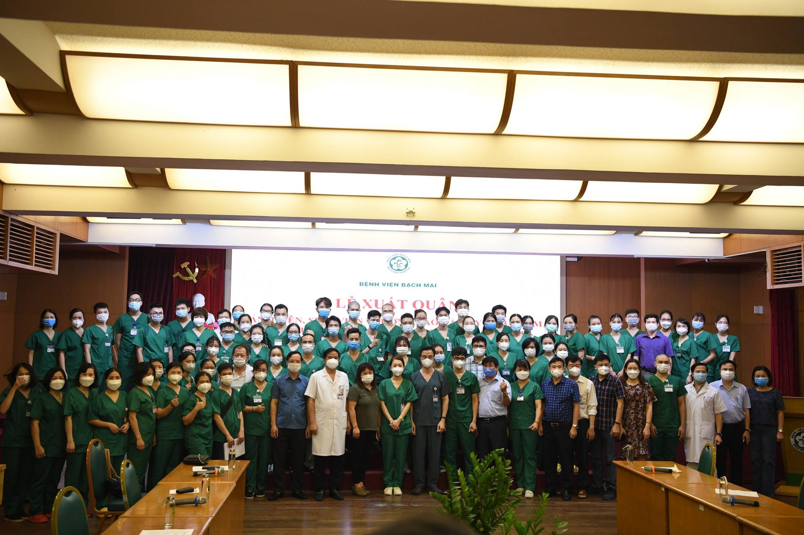 You are currently viewing 1.500 sinh viên, giảng viên trường CĐ Y tế Bạch Mai lên đường chi viện TP.HCM