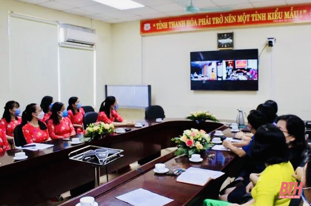 Read more about the article Lễ kết nạp đảng viên trực tuyến kết nối giữa Bệnh viện Nhi Thanh Hoá và “tâm dịch” TP Hồ Chí Minh