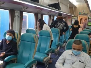 Read more about the article Đường sắt tăng chuyến, miễn xét nghiệm cho khách từ vùng cấp độ dịch 1,2,3